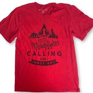 Disney Mountains Tee Size L Men's Unisex Superluxe Red Disneyland Disney World